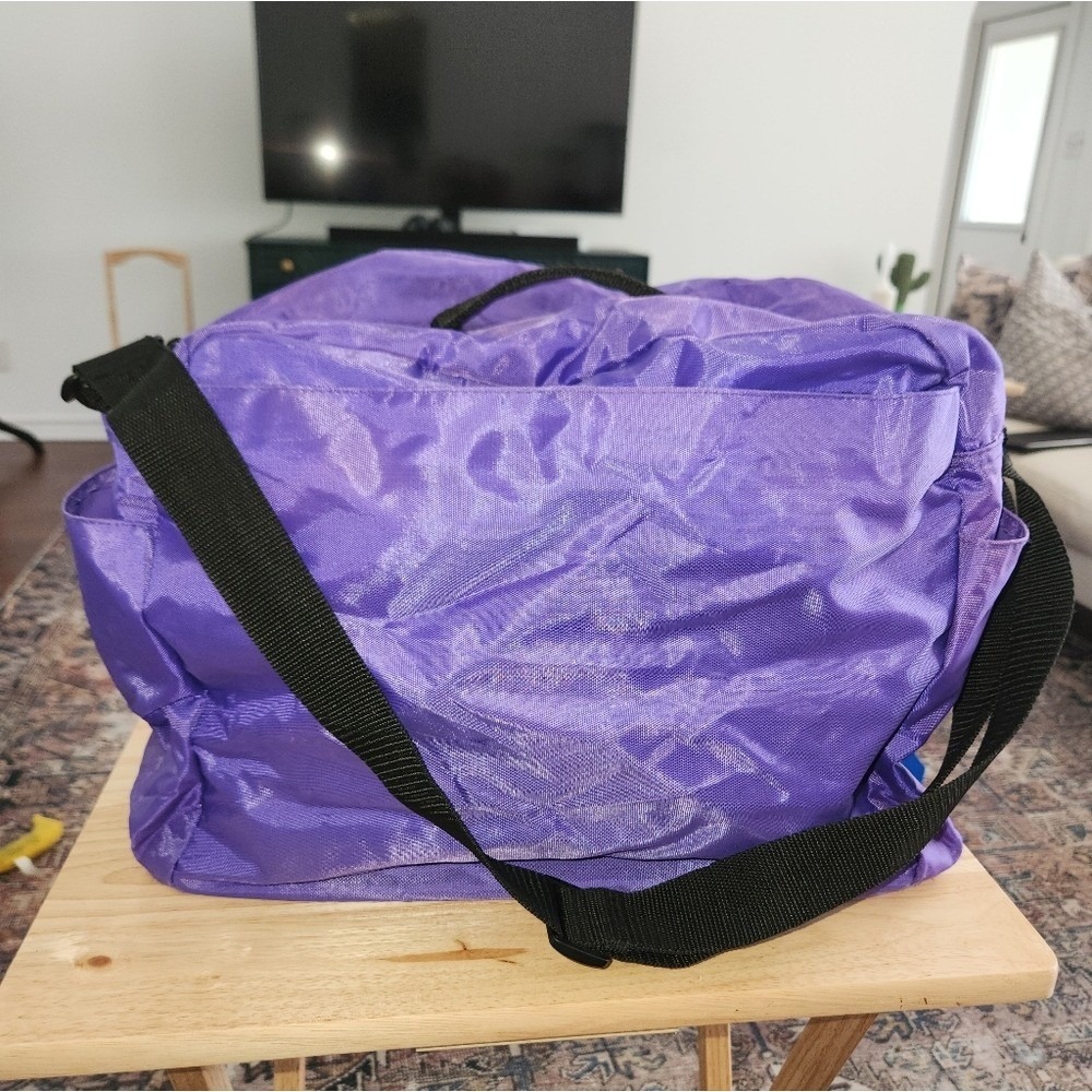 Vintage Winnie The Pooh Purple Messenger Bag Duffel Collect Bear ZipTote Disney - Picture 7 of 7